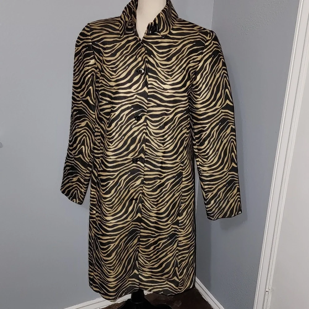 Linda Allard Ellen Tracy Womens Gold & Black Zebra Print Button Front Coat Sz 12 - Picture 2 of 10